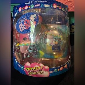 New in box- Littlest Pet Shop- The Grooviest Series